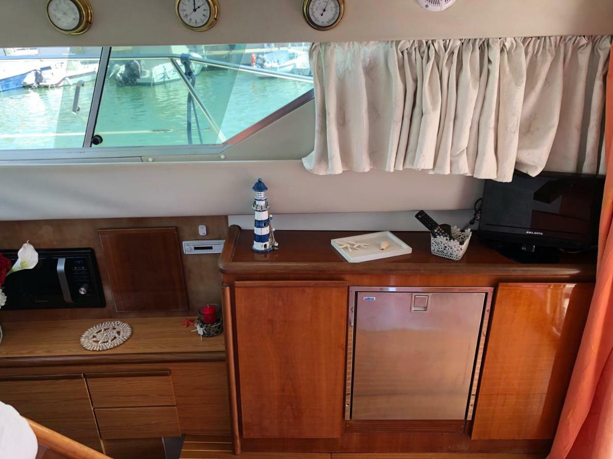 Yacht Suite Marina Di Grosseto Dış mekan fotoğraf