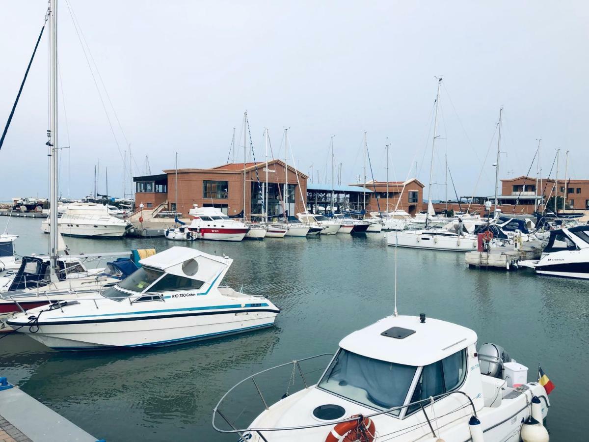 Yacht Suite Marina Di Grosseto Dış mekan fotoğraf