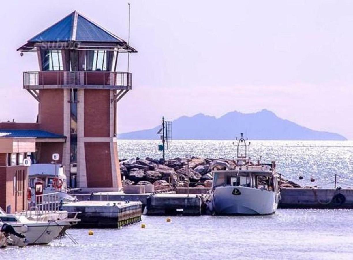 Yacht Suite Marina Di Grosseto Dış mekan fotoğraf