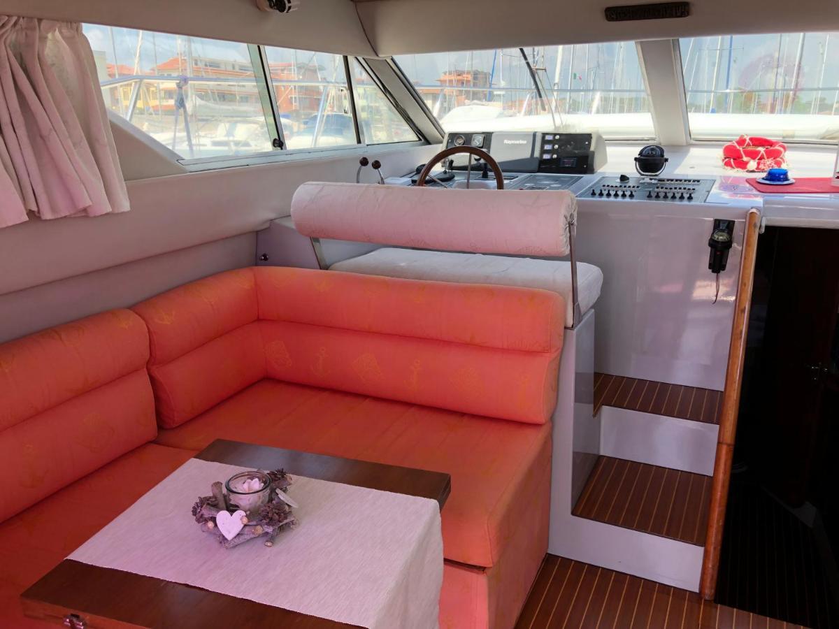 Yacht Suite Marina Di Grosseto Dış mekan fotoğraf